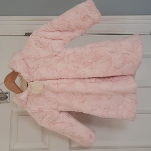 American Widgeon girls light pink faux fur coat size 4